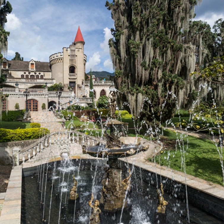 El Castillo Museo y Jardines